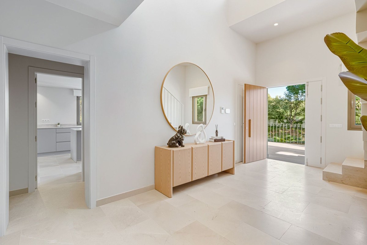 Se vende Villa - Chalet de 4 dormitorios en Costa Del Sol, Málaga, España