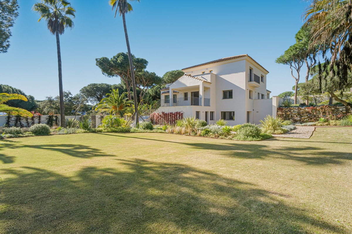 Se vende Villa - Chalet de 4 dormitorios en Costa Del Sol, Málaga, España
