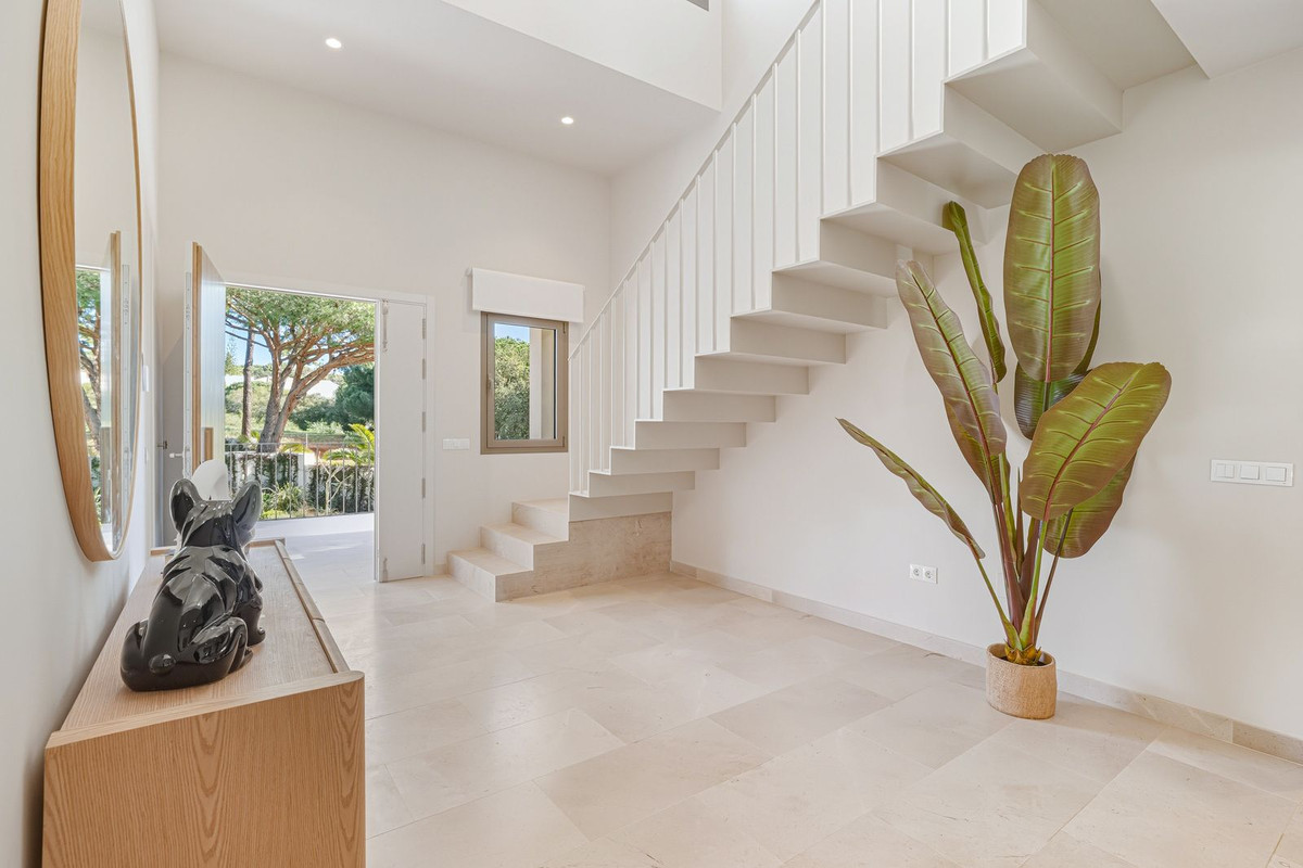 Se vende Villa - Chalet de 4 dormitorios en Costa Del Sol, Málaga, España
