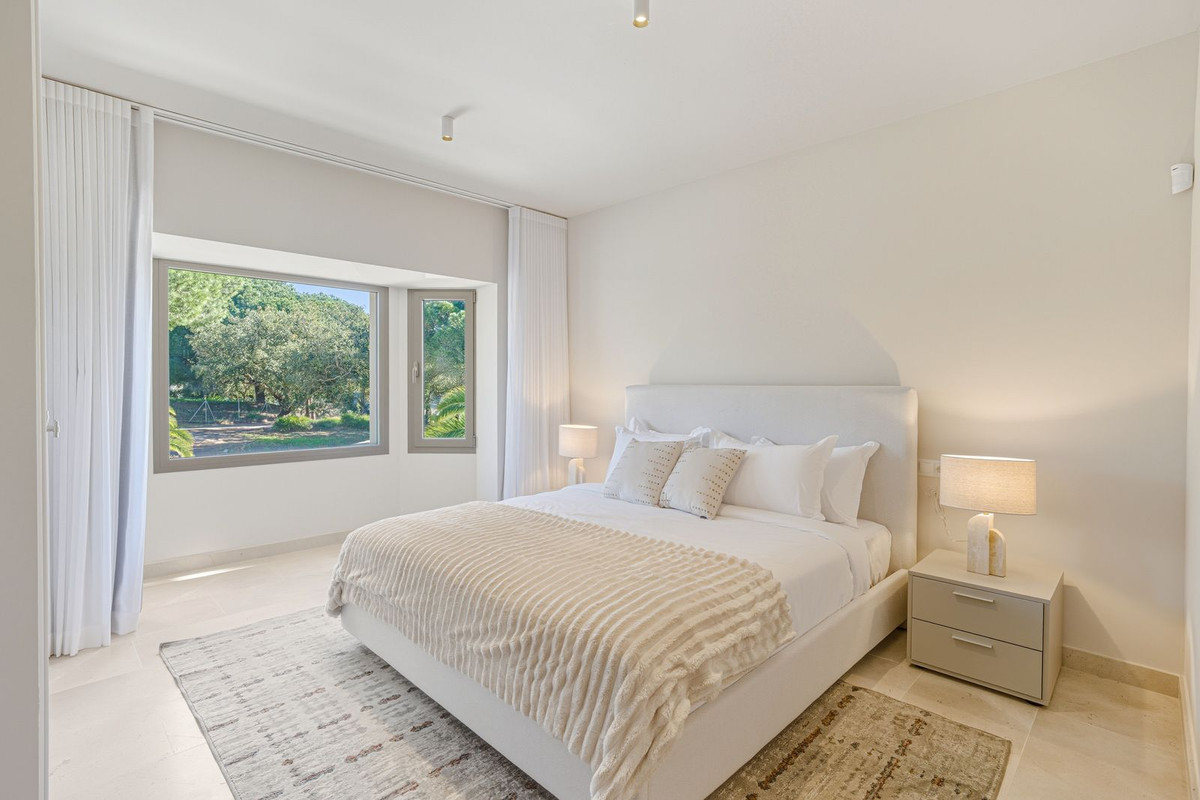 Se vende Villa - Chalet de 4 dormitorios en Costa Del Sol, Málaga, España