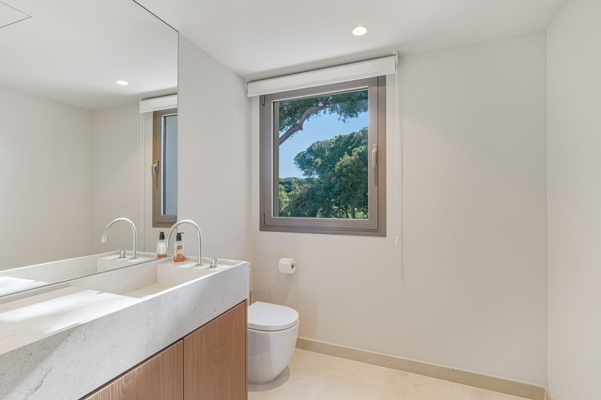 Se vende Villa - Chalet de 4 dormitorios en Costa Del Sol, Málaga, España