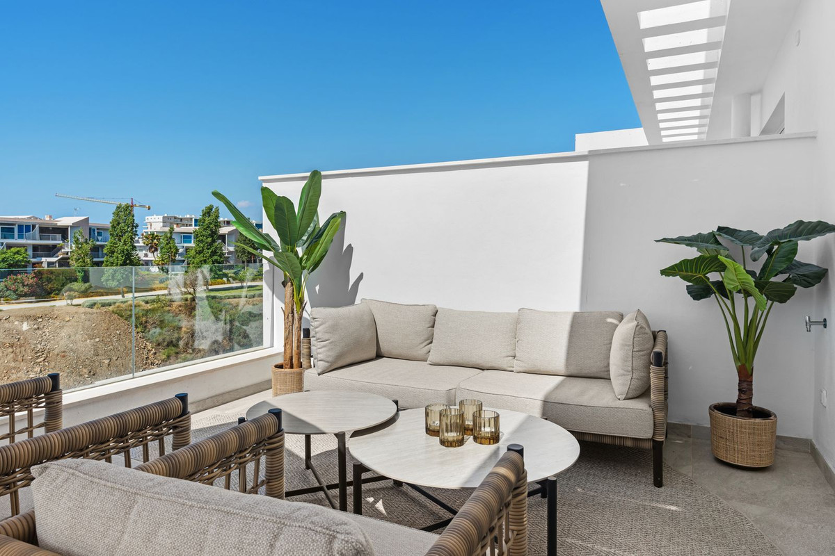 3 Bed Apartment for sale in Benalmadena Costa Del Sol, Málaga, Spain