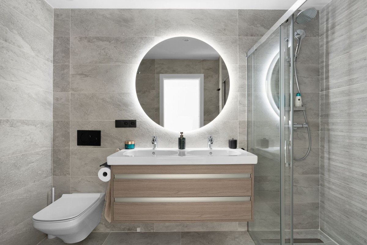 3 Bed Apartment for sale in Benalmadena Costa Del Sol, Málaga, Spain