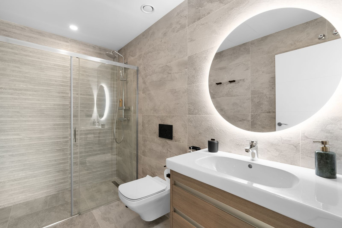 3 Bed Apartment for sale in Benalmadena Costa Del Sol, Málaga, Spain