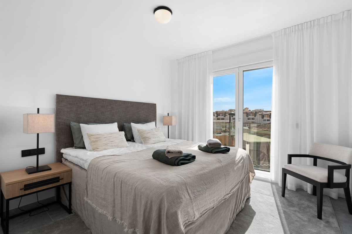 3 Bed Apartment for sale in Benalmadena Costa Del Sol, Málaga, Spain
