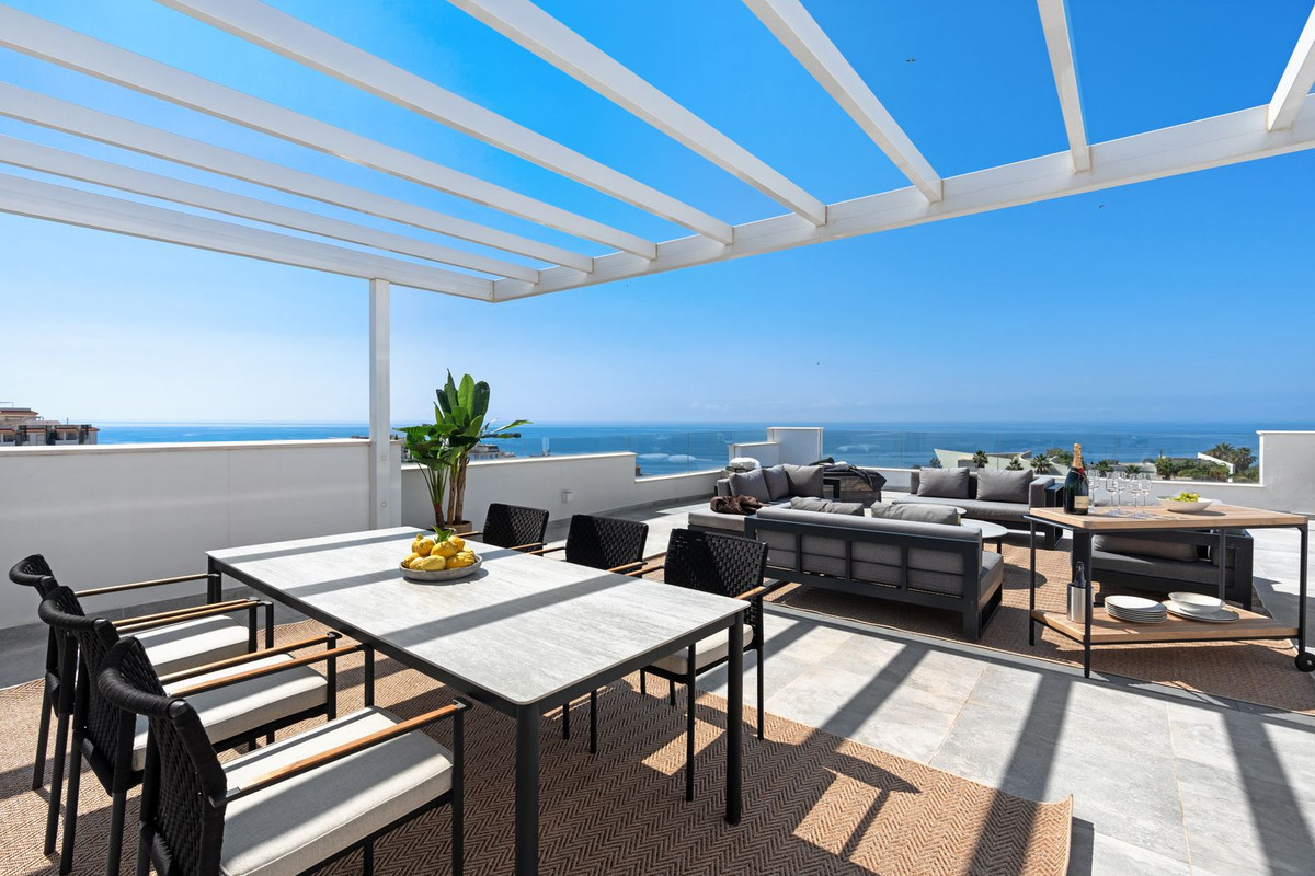 3 Bed Apartment for sale in Benalmadena Costa Del Sol, Málaga, Spain