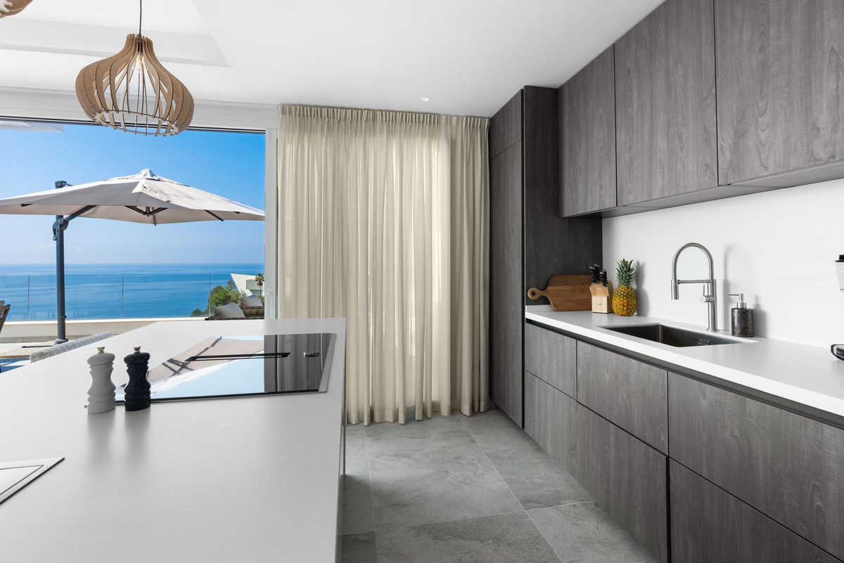 3 Bed Apartment for sale in Benalmadena Costa Del Sol, Málaga, Spain