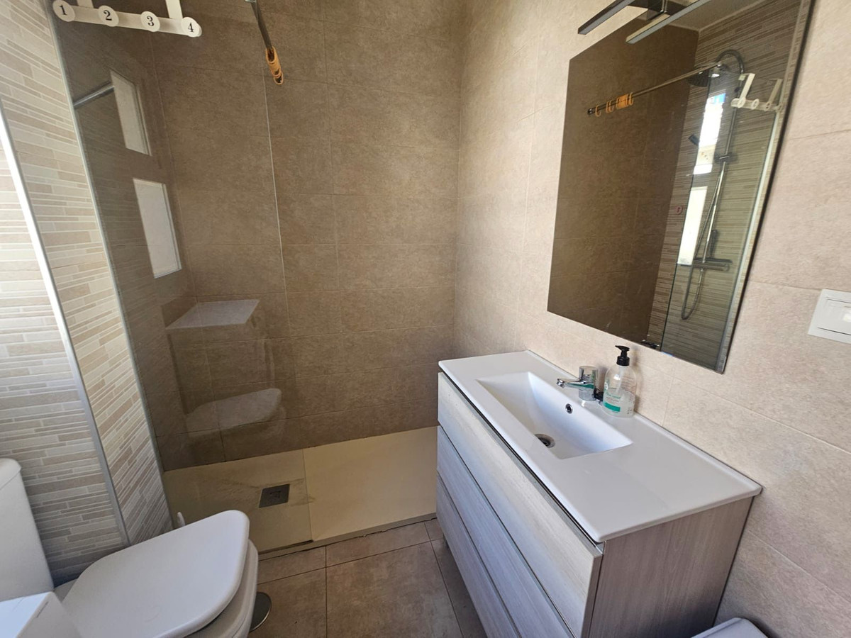 Se vende Apartamento Planta Media de 1 dormitorios en Costa Del Sol, Málaga, España