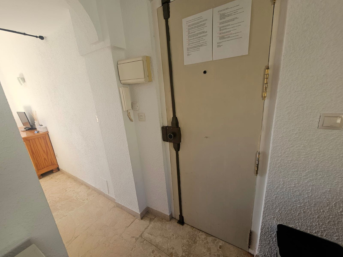 Se vende Apartamento Planta Media de 1 dormitorios en Costa Del Sol, Málaga, España