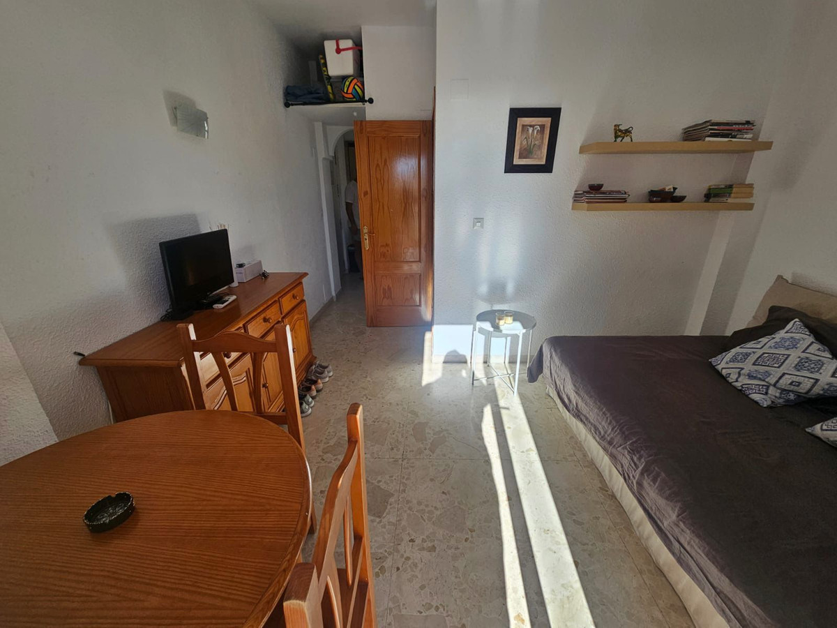 Se vende Apartamento Planta Media de 1 dormitorios en Costa Del Sol, Málaga, España