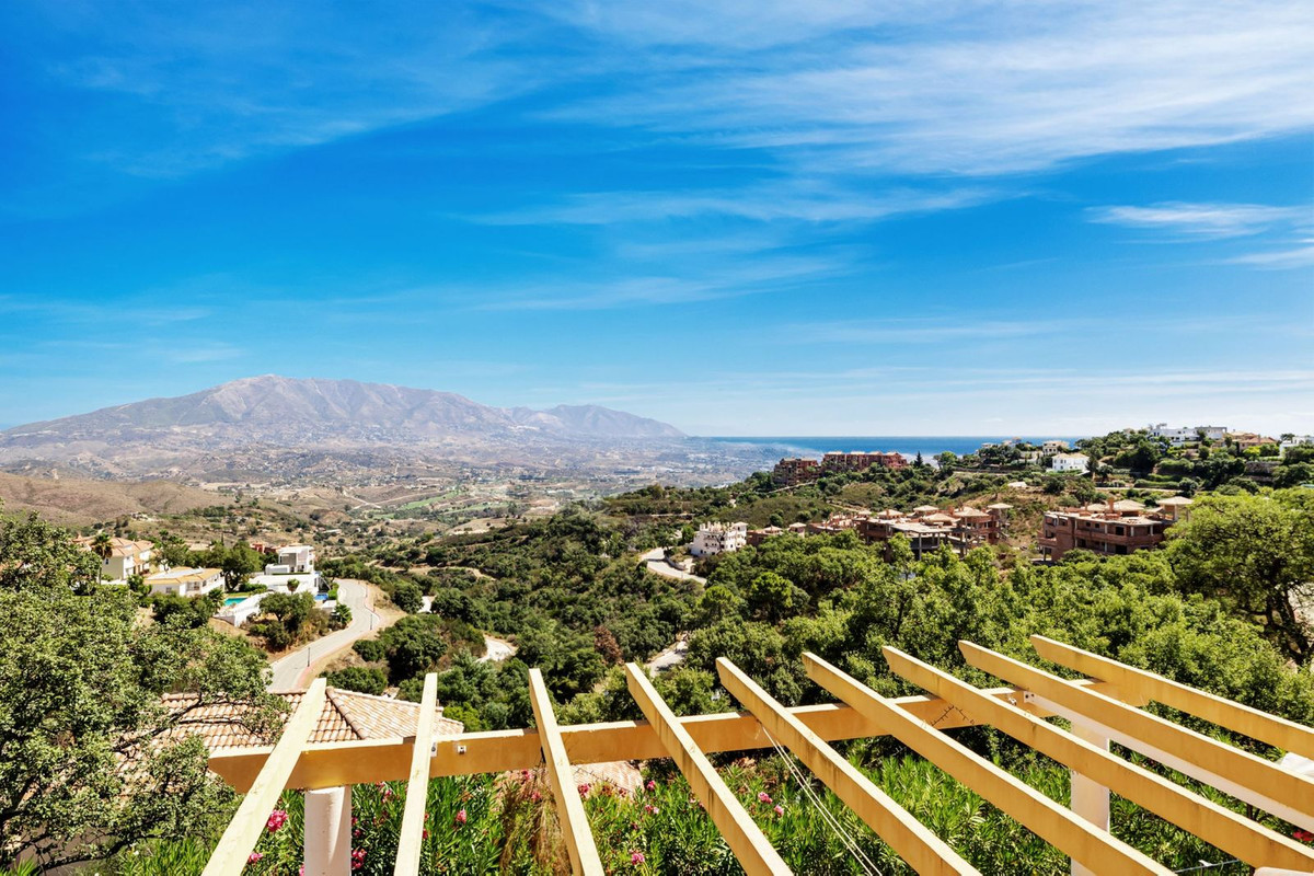 Se vende Villa - Chalet de 5 dormitorios en Costa Del Sol, Málaga, España