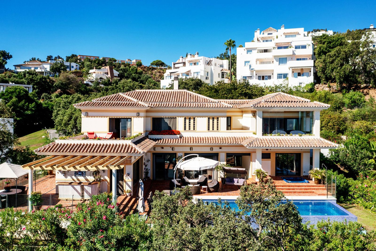 Se vende Villa - Chalet de 5 dormitorios en Costa Del Sol, Málaga, España