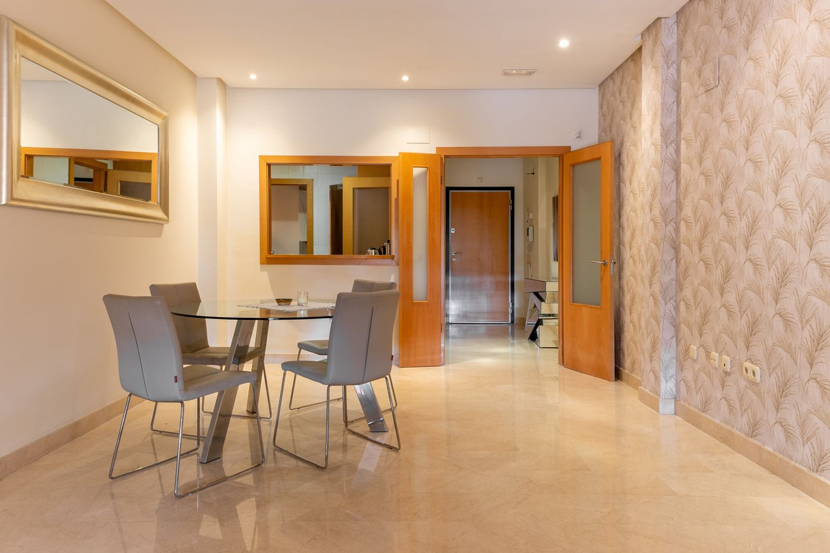 2 Bed Apartment for sale in Puerto Banús Costa Del Sol, Málaga, Spain