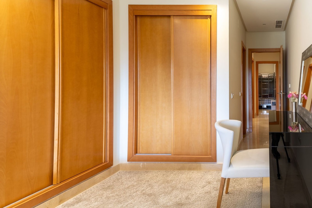 2 Bed Apartment for sale in Puerto Banús Costa Del Sol, Málaga, Spain