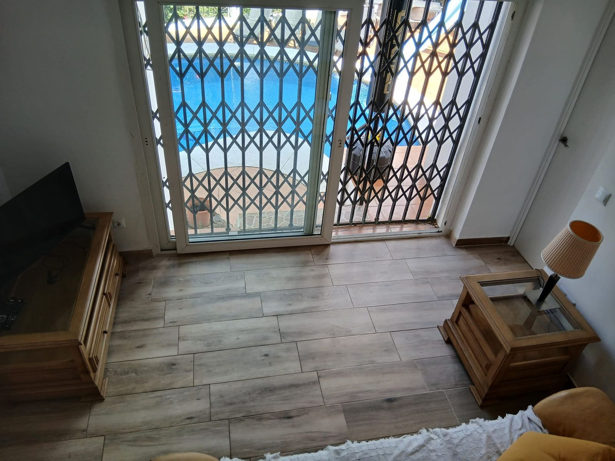 6 Bed Townhouse for sale in El Faro Costa Del Sol, Málaga, Spain