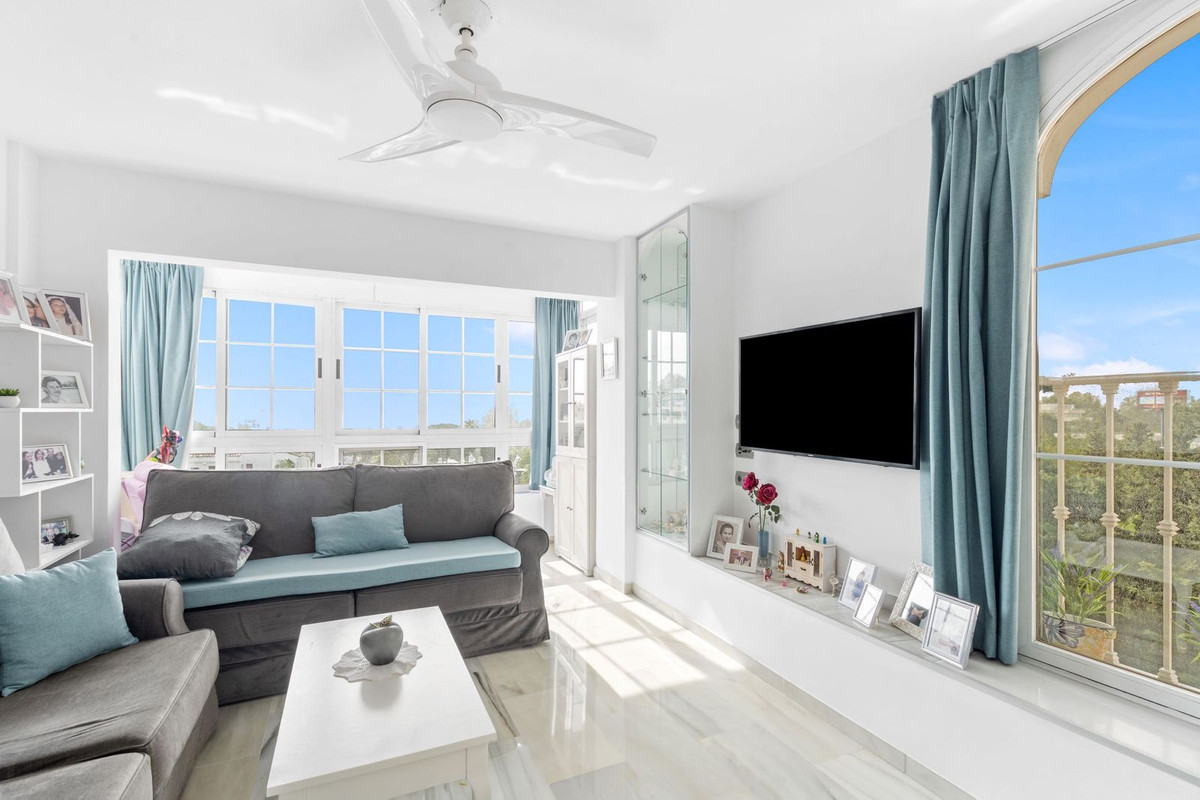 Se vende Apartamento Planta Media de 2 dormitorios en Costa Del Sol, Málaga, España