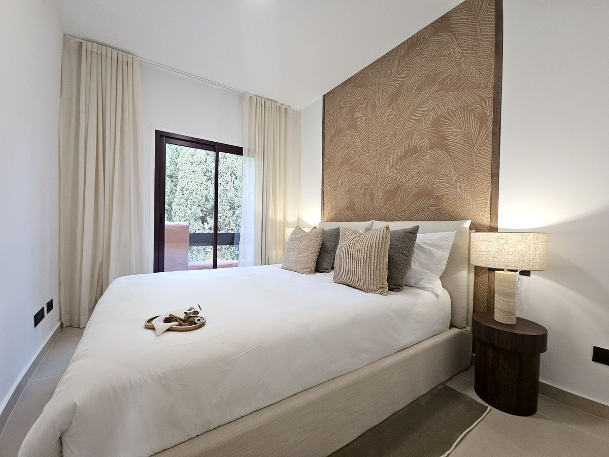 4 Bed Townhouse for sale in The Golden Mile Costa Del Sol, Málaga, Spain