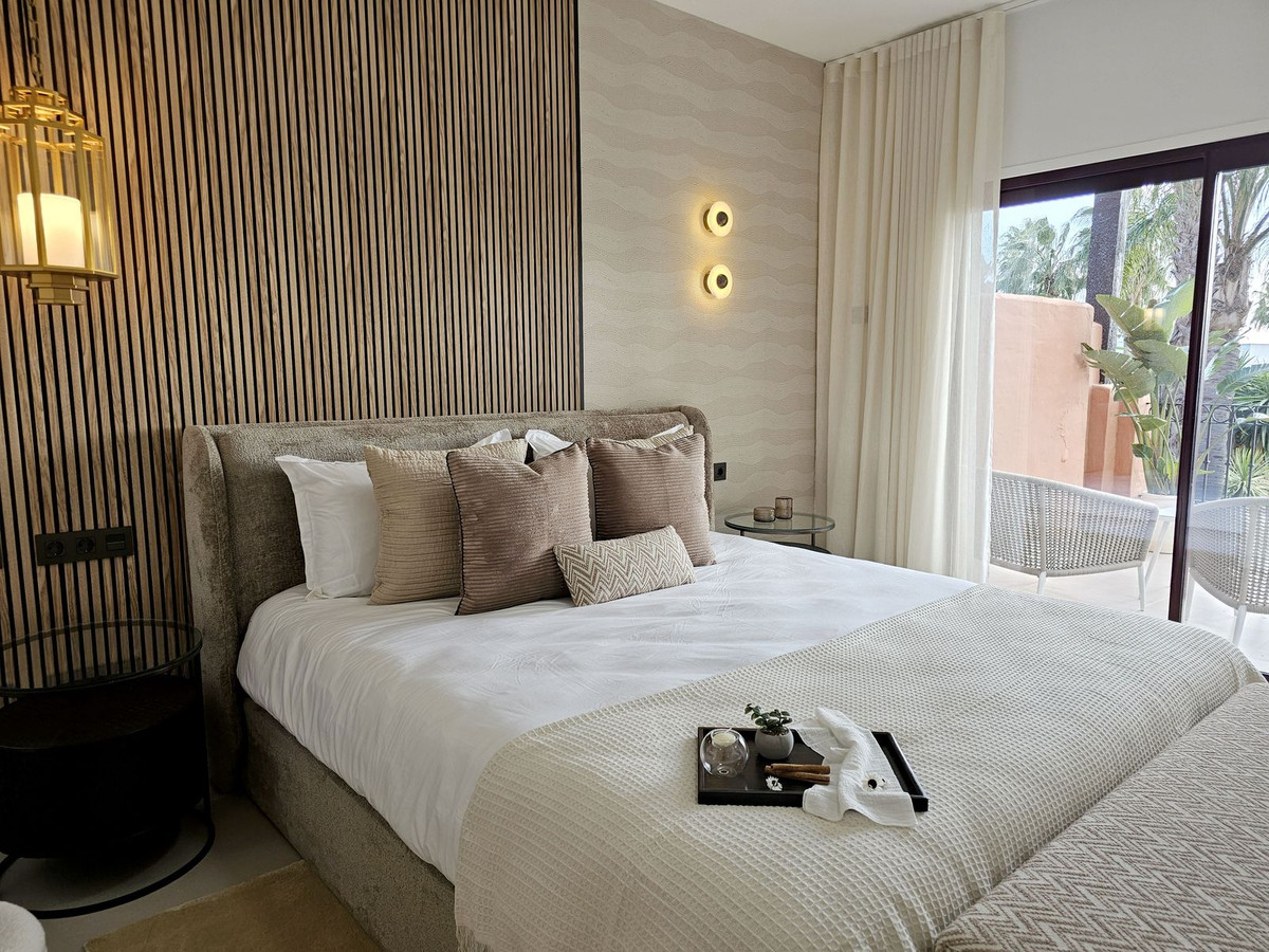 4 Bed Townhouse for sale in The Golden Mile Costa Del Sol, Málaga, Spain