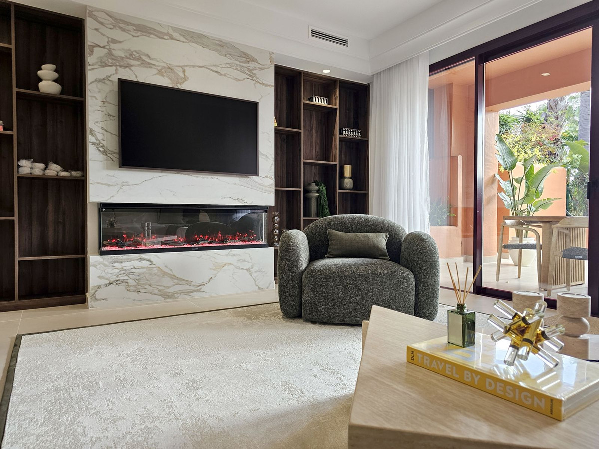 4 Bed Townhouse for sale in The Golden Mile Costa Del Sol, Málaga, Spain