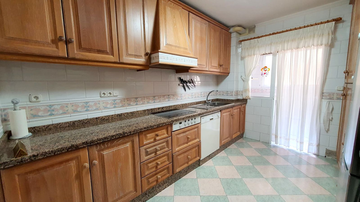 Se vende Apartamento Planta Media de 3 dormitorios en Costa Del Sol, Málaga, España