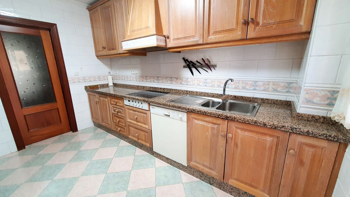 Se vende Apartamento Planta Media de 3 dormitorios en Costa Del Sol, Málaga, España