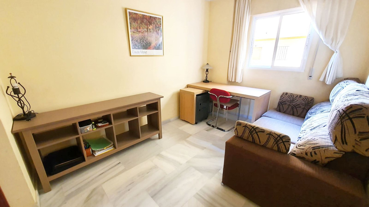 Se vende Apartamento Planta Media de 3 dormitorios en Costa Del Sol, Málaga, España