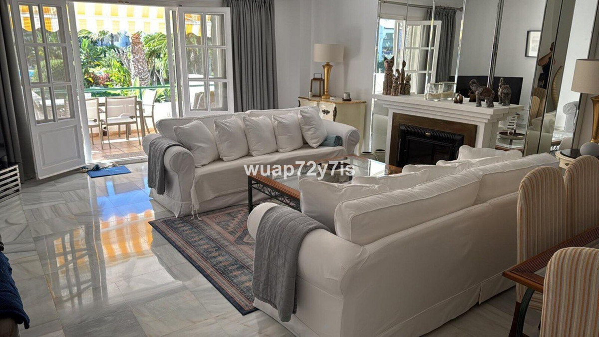 2 Bed Apartment for sale in El Presidente Costa Del Sol, Málaga, Spain
