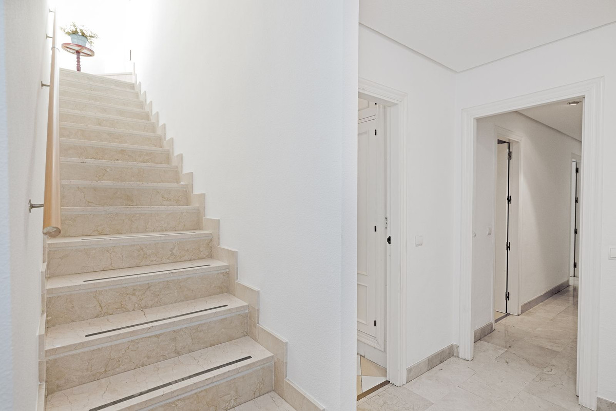 3 Bed Apartment for sale in Benalmadena Costa Del Sol, Málaga, Spain