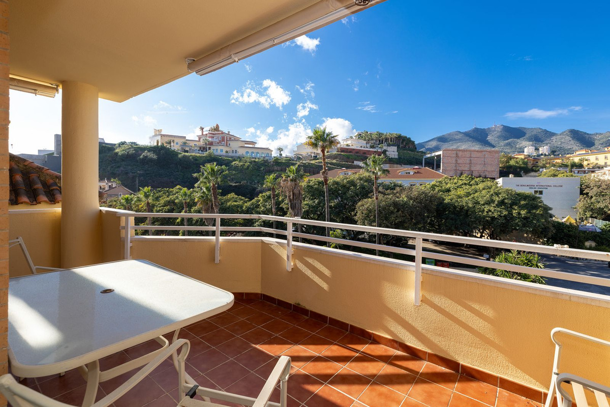 3 Bed Apartment for sale in Benalmadena Costa Del Sol, Málaga, Spain