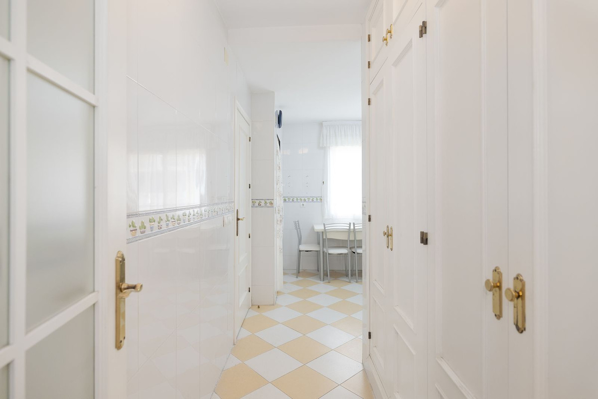 3 Bed Apartment for sale in Benalmadena Costa Del Sol, Málaga, Spain