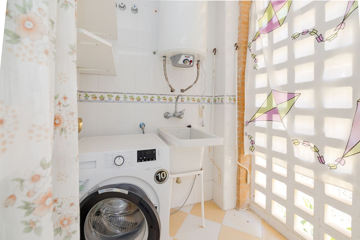 3 Bed Apartment for sale in Benalmadena Costa Del Sol, Málaga, Spain
