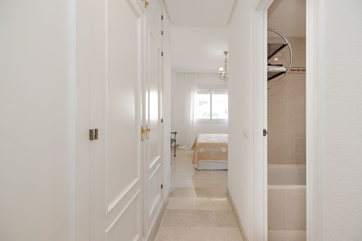 3 Bed Apartment for sale in Benalmadena Costa Del Sol, Málaga, Spain