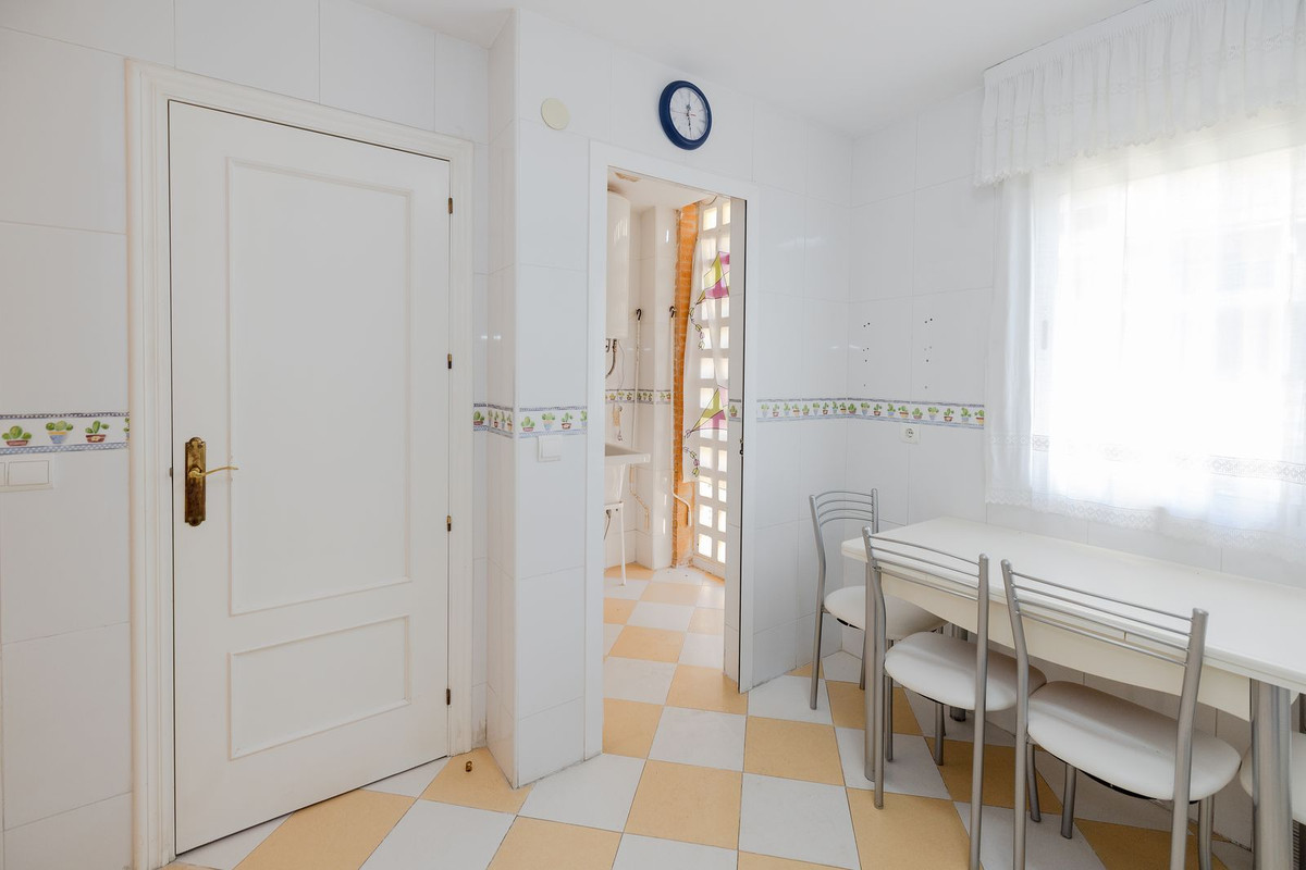 3 Bed Apartment for sale in Benalmadena Costa Del Sol, Málaga, Spain