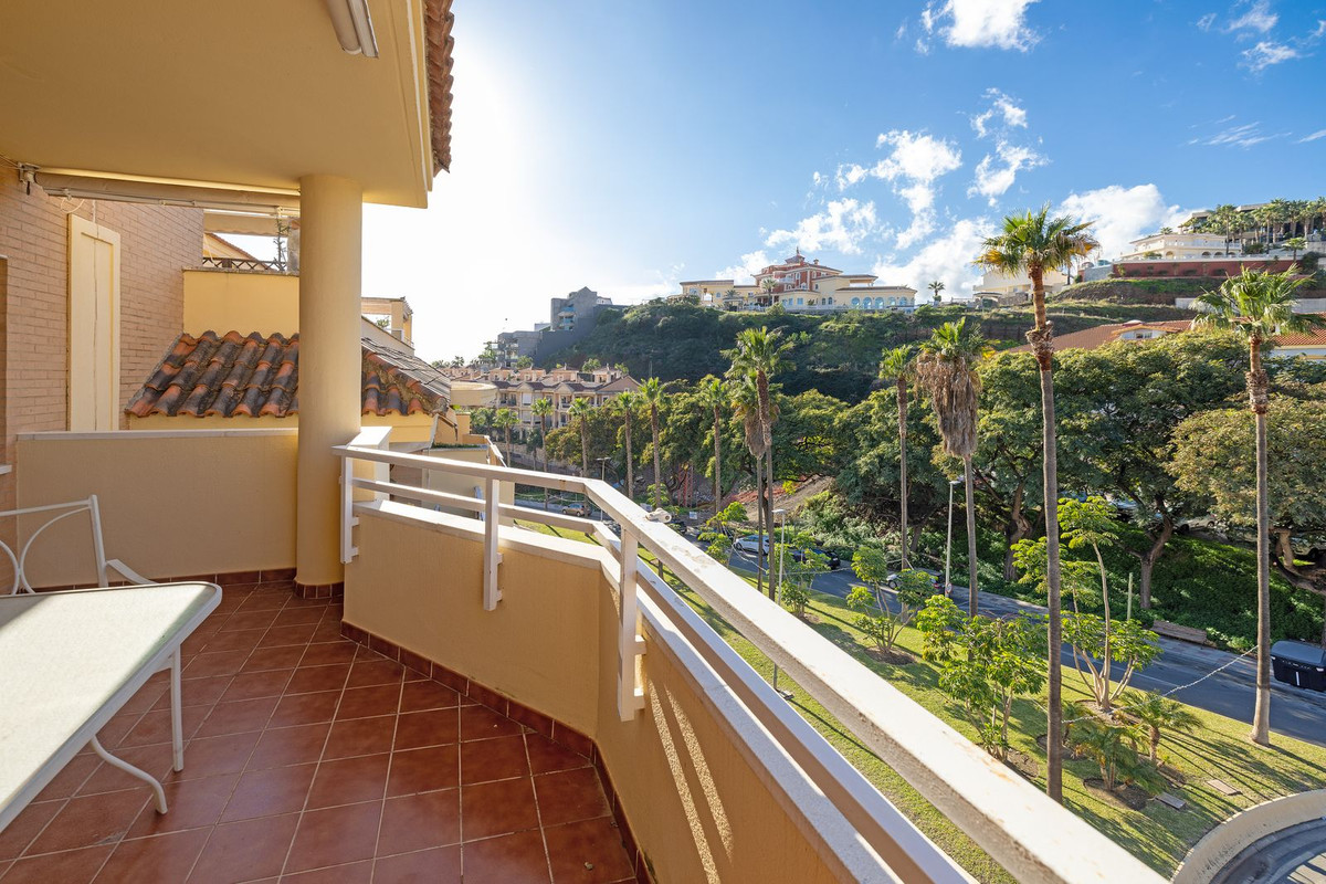 3 Bed Apartment for sale in Benalmadena Costa Del Sol, Málaga, Spain