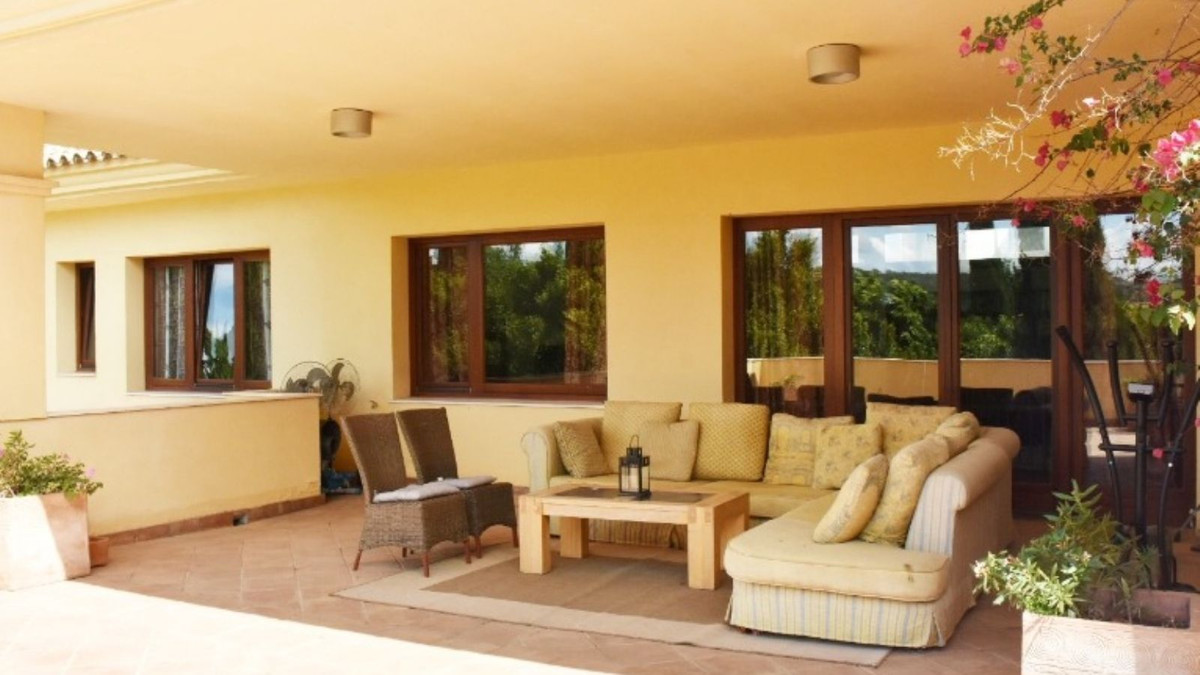 Se vende Villa - Chalet de 4 dormitorios en Costa Del Sol, Cadiz, España