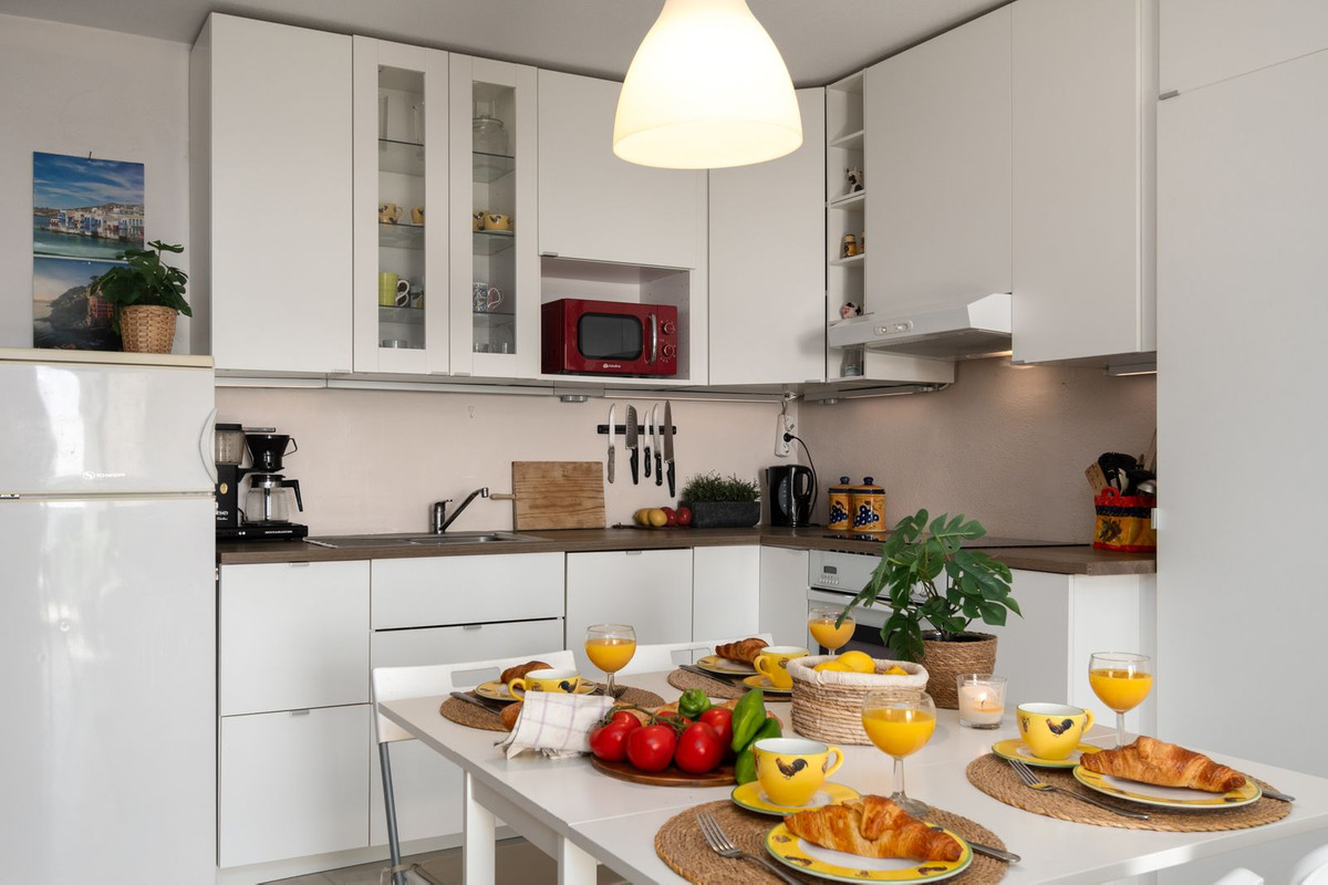3 Bed Apartment for sale in Fuengirola Costa Del Sol, Málaga, Spain