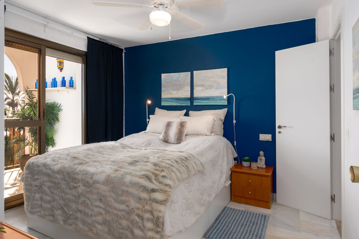 3 Bed Apartment for sale in Fuengirola Costa Del Sol, Málaga, Spain