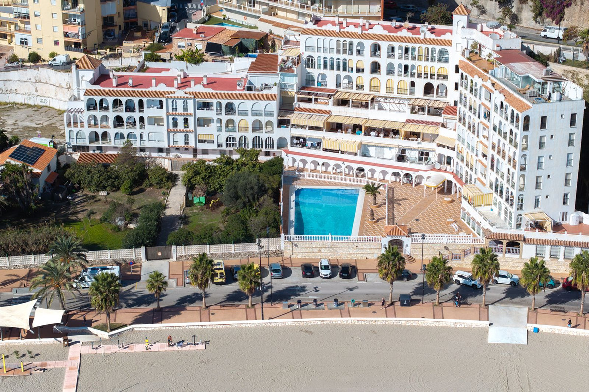 3 Bed Apartment for sale in Fuengirola Costa Del Sol, Málaga, Spain