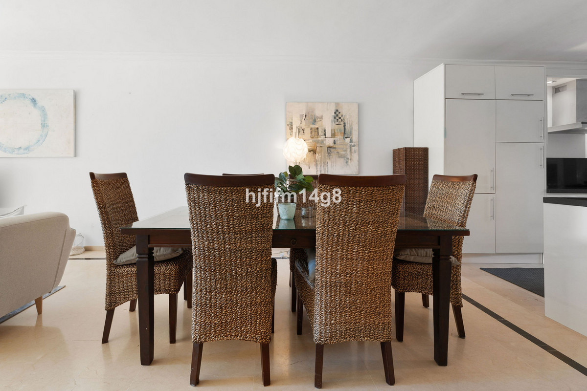4 Bed Apartment for sale in Nueva Andalucía Costa Del Sol, Málaga, Spain