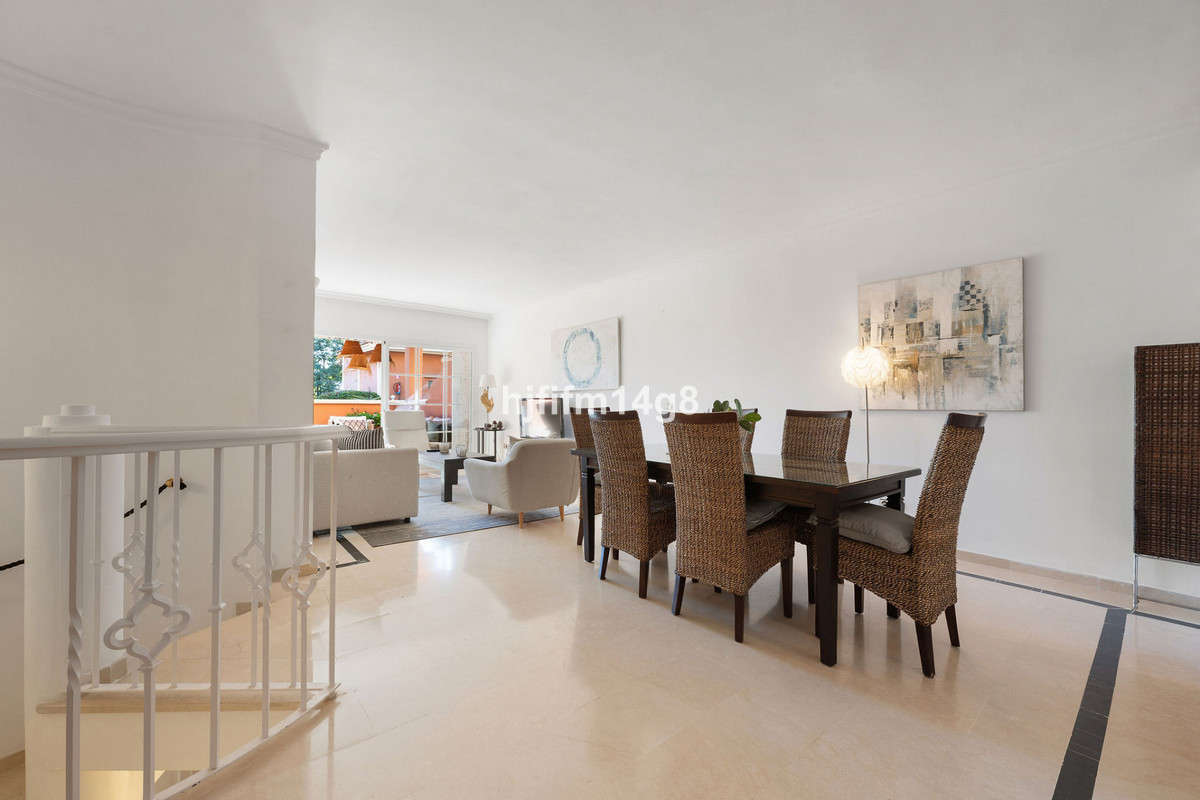 4 Bed Apartment for sale in Nueva Andalucía Costa Del Sol, Málaga, Spain