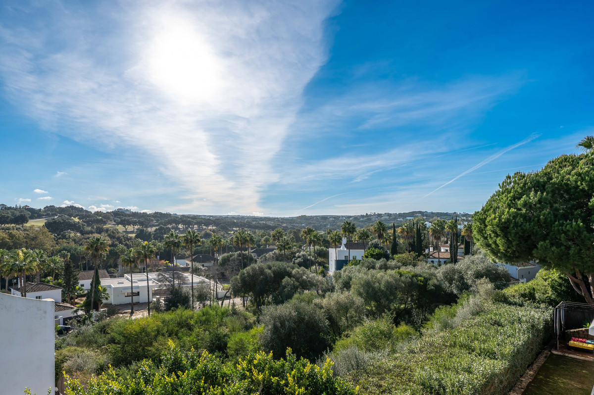 Se vende Villa - Chalet de 6 dormitorios en Costa Del Sol, Cadiz, España
