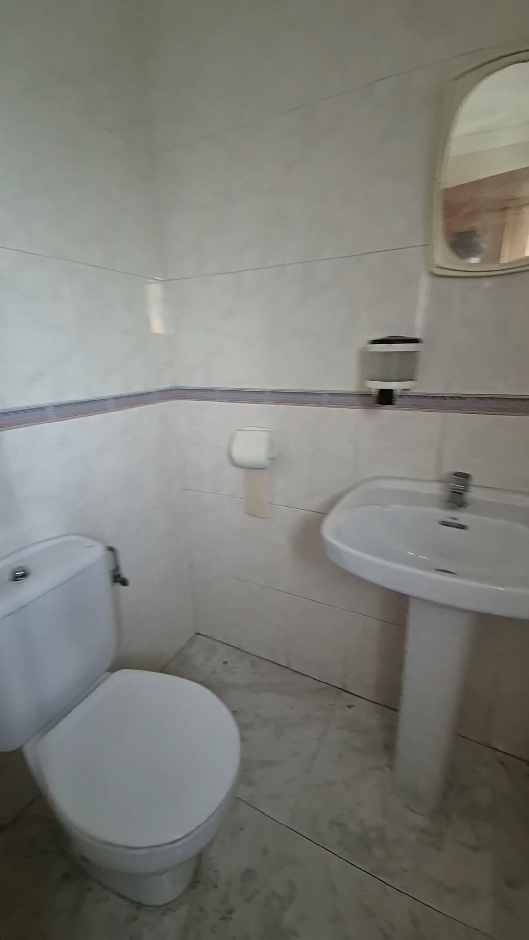 Se vende Local comercial  en Costa Del Sol, Málaga, España