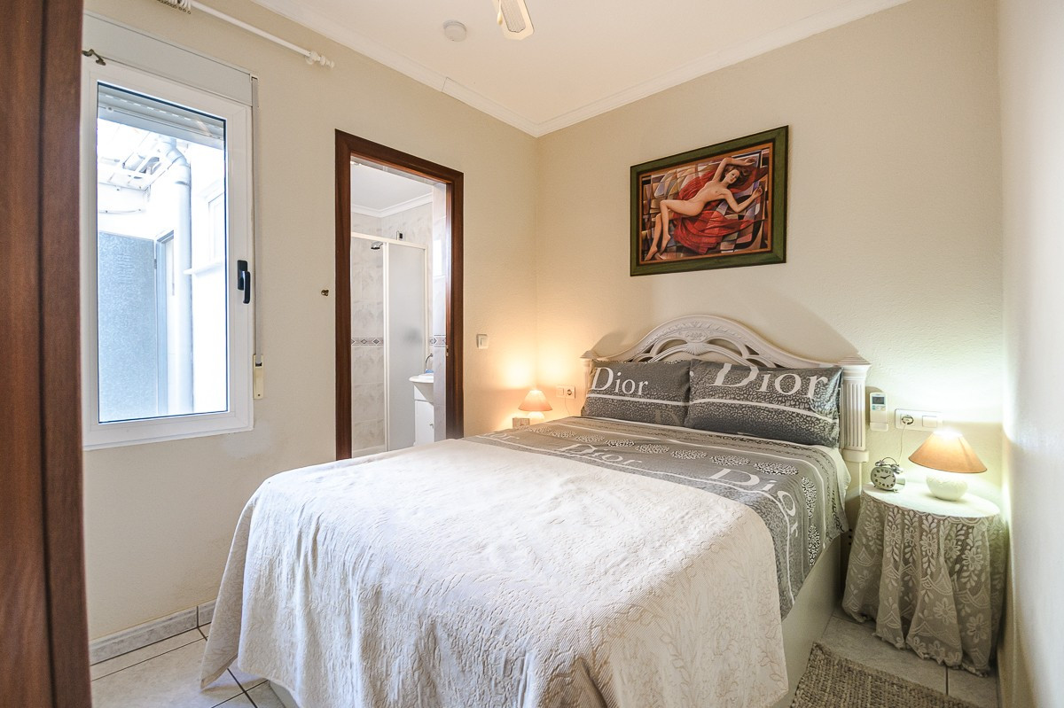 Se vende Villa - Chalet de 2 dormitorios en Costa Blanca, Alicante, España