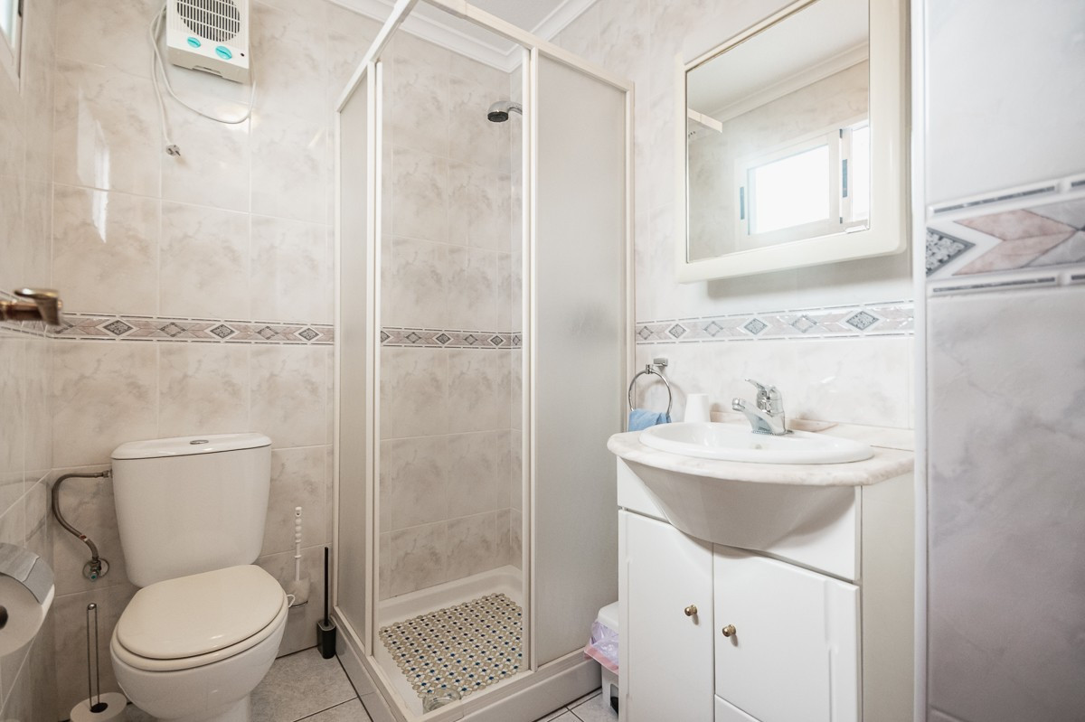 Se vende Villa - Chalet de 2 dormitorios en Costa Blanca, Alicante, España