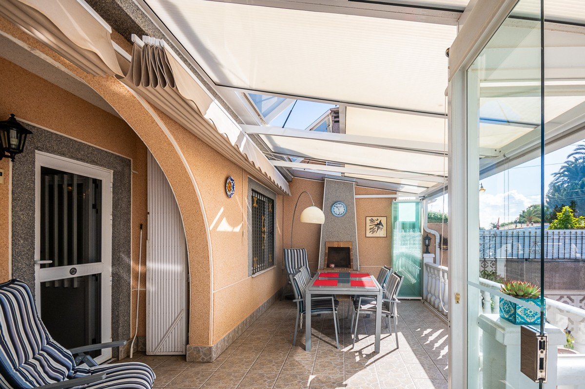 Se vende Villa - Chalet de 2 dormitorios en Costa Blanca, Alicante, España