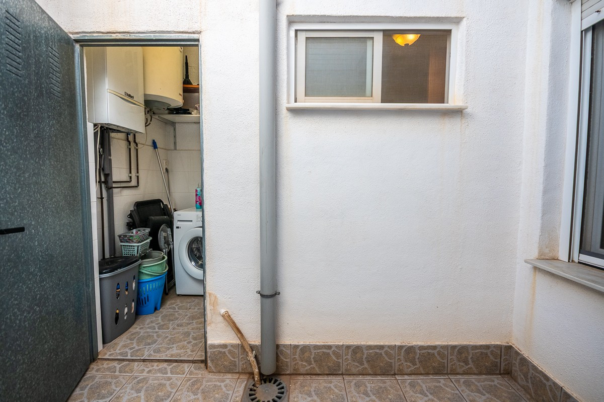Se vende Villa - Chalet de 2 dormitorios en Costa Blanca, Alicante, España