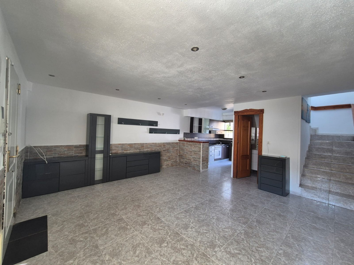 3 Bed Townhouse for sale in Torrevieja Costa Blanca, Alicante, Spain