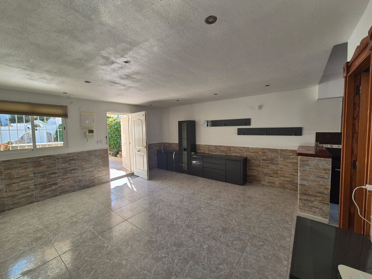 3 Bed Townhouse for sale in Torrevieja Costa Blanca, Alicante, Spain