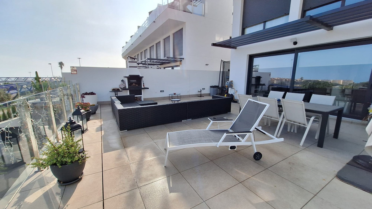 Se vende Apartamento Planta Baja de 3 dormitorios en Costa Blanca, Alicante, España
