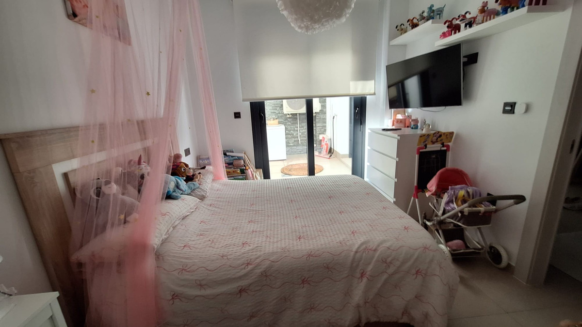 Se vende Apartamento Planta Baja de 3 dormitorios en Costa Blanca, Alicante, España